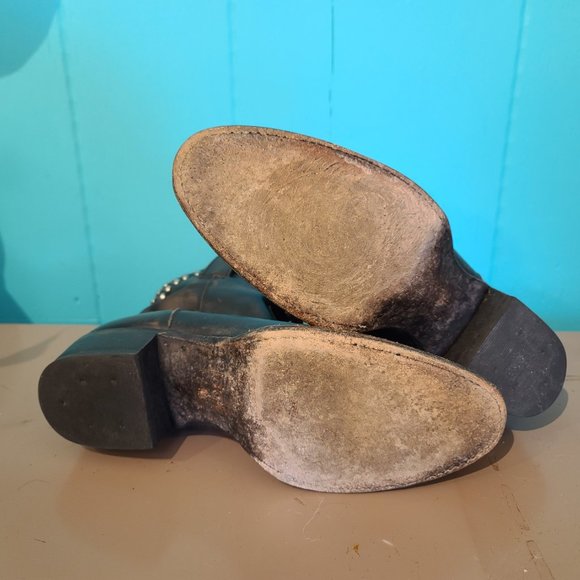 Frye Diana Cut Stud Boot - Size 9 - Picture 4 of 7